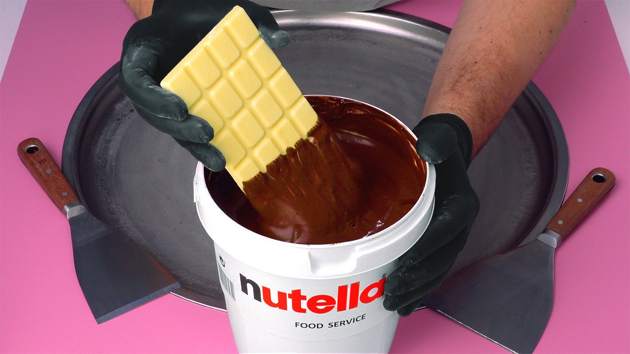 Nutella & Nutella Buckets ASMR I Satisfying 