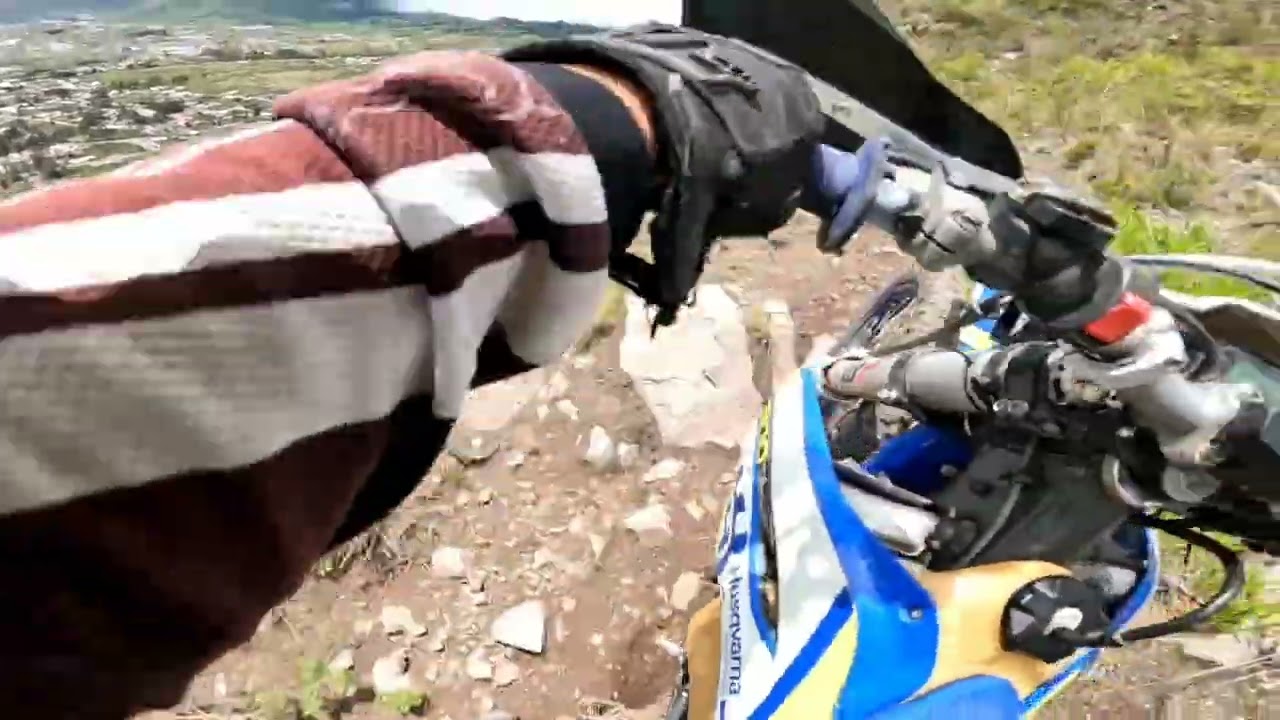 Hard Enduro mitad del mundo ruta imposible..