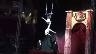 Clown Double Trapeze