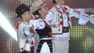 картинка: МОЛДАВСЬКИЙ ТАНЕЦЬ - виконує Народний художній колектив ансамбль народного танцю „РАДІСТЬ