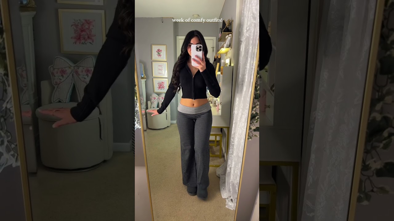 Week of comfy outfits! Which one is your favorite?🤍🤍 