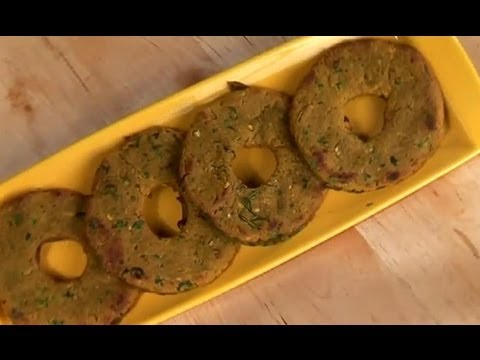 Bhajnee thalipeeth | Sanjeev Kapoor | Sanjeev Kapoor Khazana