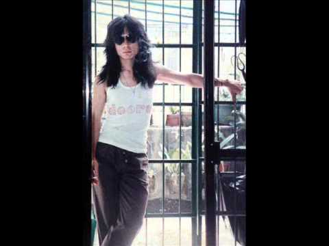 趙傳 - 紅高梁 bekijken op YouTube 趙傳 - 紅高梁 bekijken op YouTube