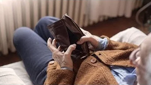 Elder Financial Abuse: How To Spot It And What To ...
