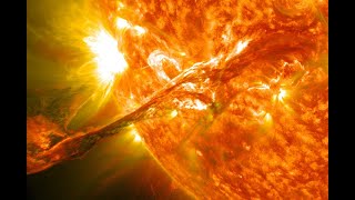 Giant Sunspot Currently Facing Earth! Capable of Emitting Powerful SOLAR FLARES!
