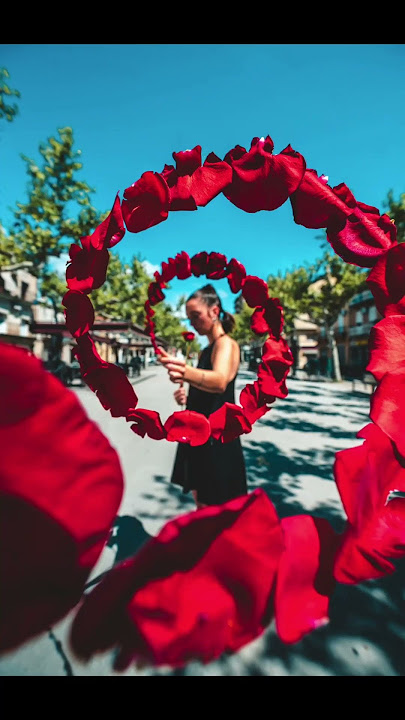 CREATIVE PHOTOS for SPRING.🌹 1 or 2 #photoshoot #jordikoalitic #shorts