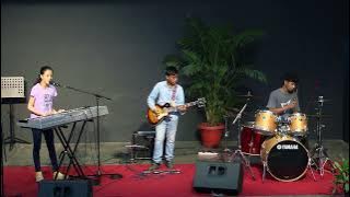 11-Year-Old Twins performs Hotel California! Jeevika & Rayansh's Epic Drum Jam Live Cover!