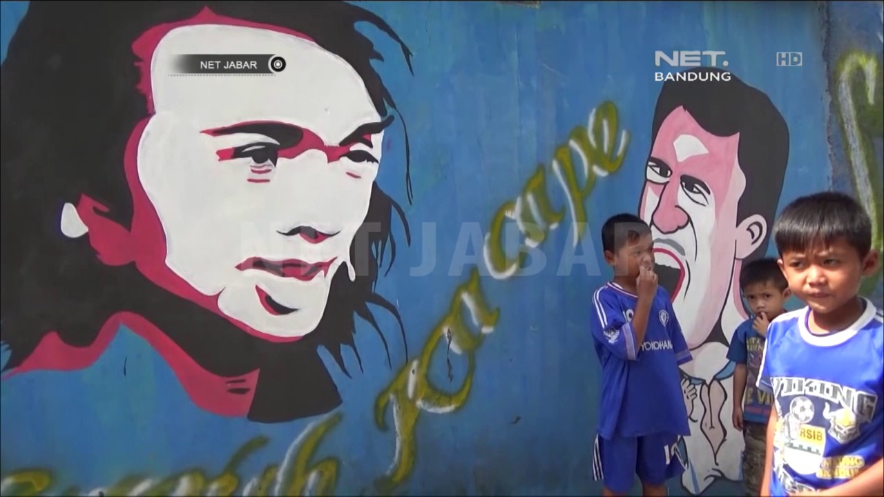 NET JABAR - BUKTI KECINTAAN MASYARAKAT KAMPUNG CIBUNGUR PADA PERSIB