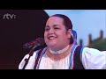 Maťka Cínová a Parobci - Zem spieva