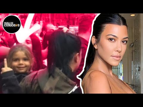 Vídeo: Filha De Kourtney Kardashian E Sua Bolsa