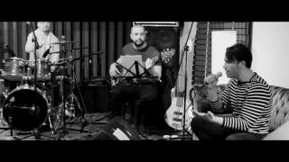 Mert Ali İçelli - Yalan Dünya