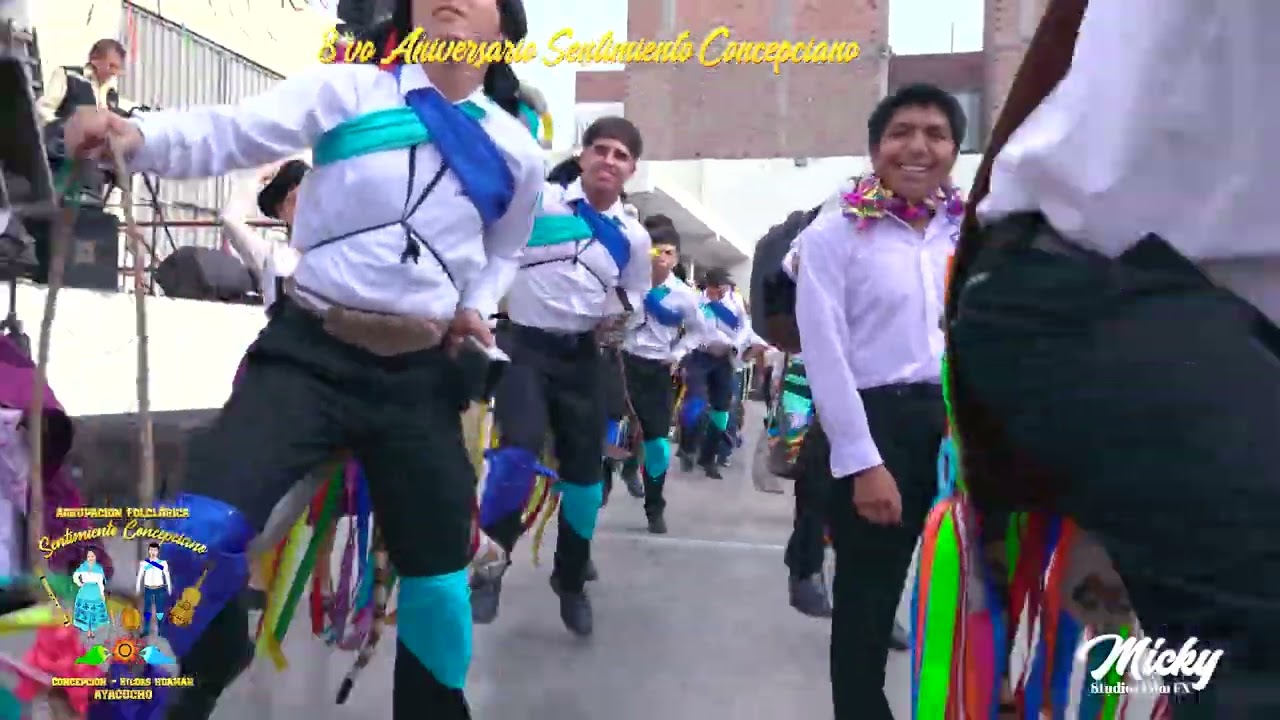 Entrada de Padrinos de la Yunza en 8vo Aniversario de agrupación folclórica Sentimiento Concepciano