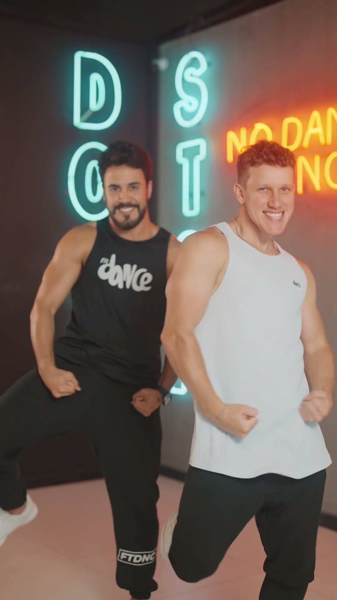 O que vocês acham dessa dupla? @allanhramirez @tiagomontalti | FitDance (Coreografia)
