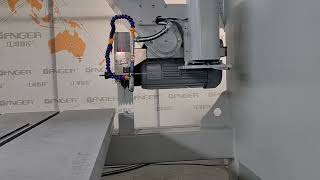 Auto tool setting by 5 axis bridge saw GQ-3220D