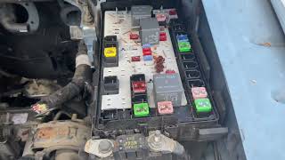 2007-2010 Ford Edge Engine Fuse Box Location and Diagram