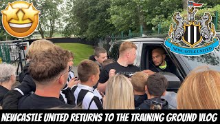 NEWCASTLE UNITED PLAYERS RETURN TO THE TRAINING GROUND - JOELINTON SIGNS MY SHIRT 🇧🇷