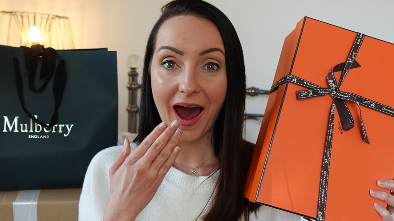 Unboxing Hermès' Haut à Courroies bag, the first of its kind.