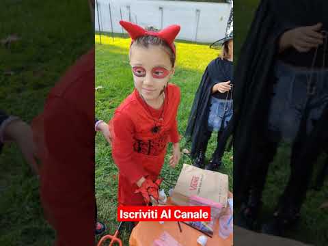 Video: I migliori costumi di Halloween per bambini, mamma e maternità