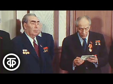 Video: Pelshe Arvid Yanovich - lider i partisë 