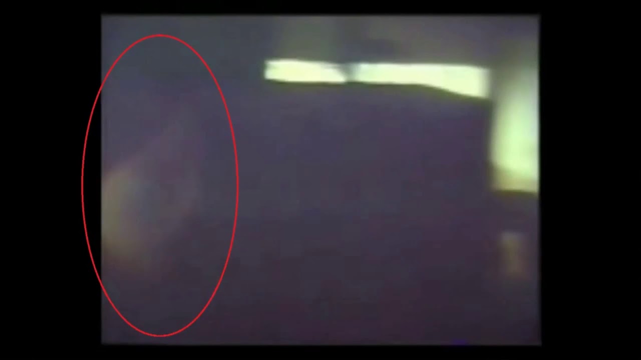 4 strane figure riprese in cam   paranormal ex activity