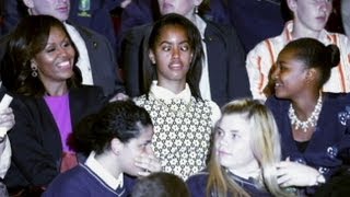 Malia and Sasha Obama Vacation: Obama Girls Not Impressed With Summer Vacation?