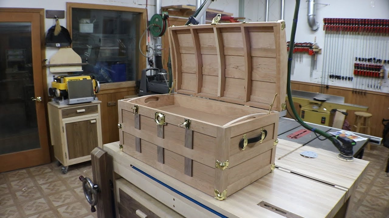 85 - How to Build a Steamer Trunk (Part 4 of 4) 
