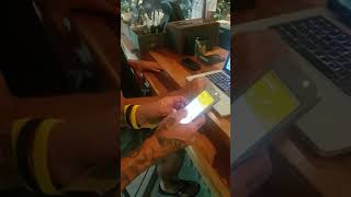 Explaning Merchants the advantages of the SmartPay App screenshot 3