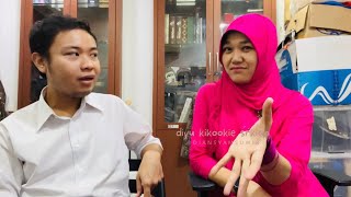 ASMR soft spoken - roleplay chaotic mean customers (Indonesian) screenshot 2