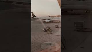 Alhamdulillah, mendarat dengan selamat di bandara Jeddah Arab Saudi dengan selamat...