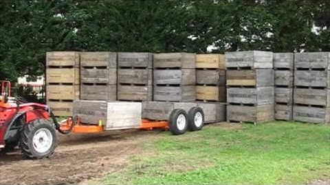 Fruit Bin Trailer Hauler