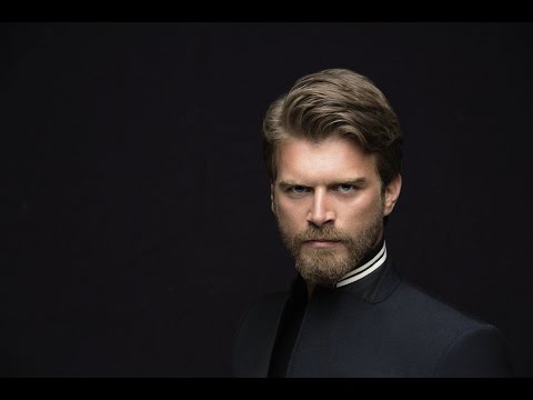 سيارات الممثل التركي مهند كيفانش تاتليتوغ 