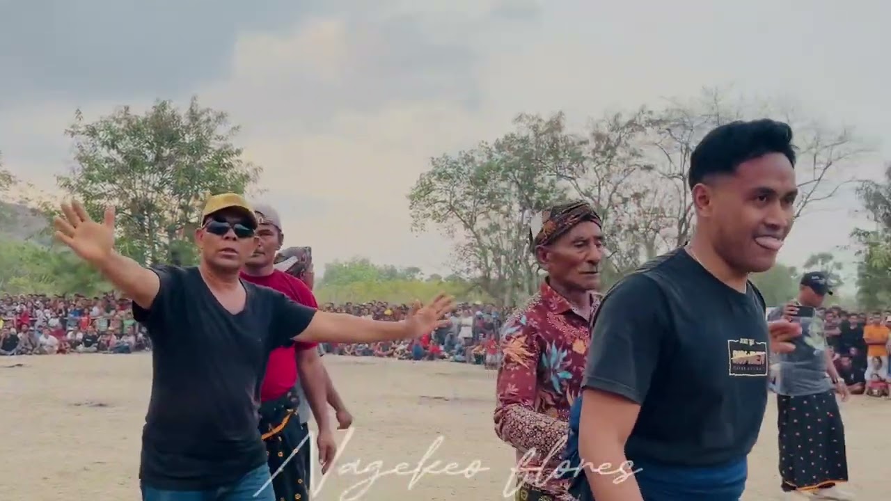 TINJU ADAT NGGOLONIO 2023 PARTAI PANAS