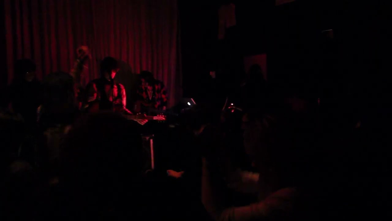 DJ SET BEFORE RAW THRILLS LIVE SHOW IN NYC @ TRIBECA GRAND 2011