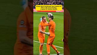 Spurs keeper Kinsky nightmare debut gone wrong &amp; subbed off after mistakes vs Atletico Madrid #spurs