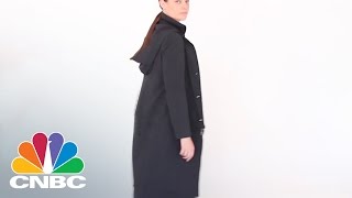 Download lagu The 'Airport Jacket' Can Carry 30 Pounds Of Luggage, Saving You Baggage Fees | CNBC