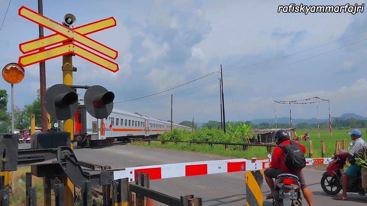 Palang Pintu Kereta Api | Railway Crossing | Januari2026 | Ka Joglo Semar Kerto
