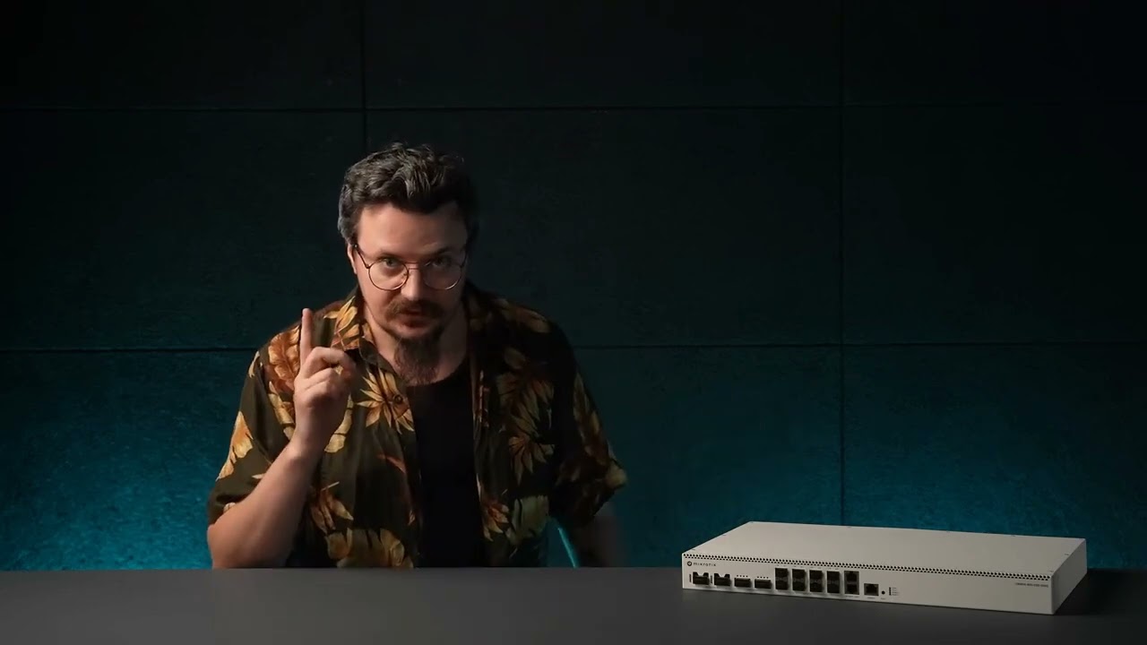 CRS812 DDQ: 400 Gigabit networking is now affordable!