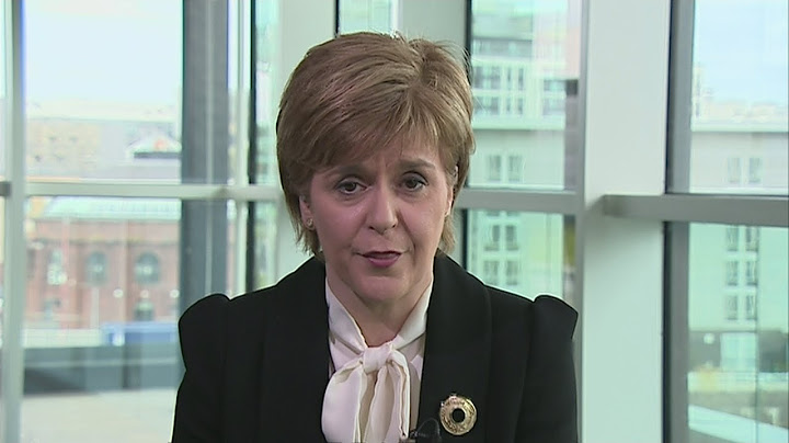Nicola Sturgeon: 'dirty tricks' by Alistair Carmichael mean he 'should consider his position'