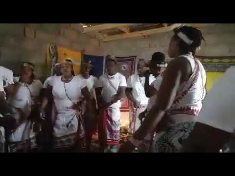 siyakhuleka emadlozini impande kamthethwa kanyambose impande emhlophe