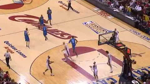 Dwight Howard Brings Down the Shot Clock
