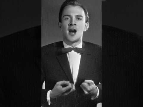 17 августа 1942 года родился Муслим Магомаев. #муслиммагомаев #советскаяэстрада #легенда #навека