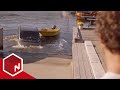 Per Ivar mister bilen i vannet | Neste Sommer | discovery+ Norge