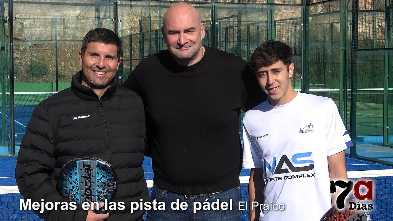 El Ayuntamiento coloca en las pistas de pádel del Praíco césped de última generación