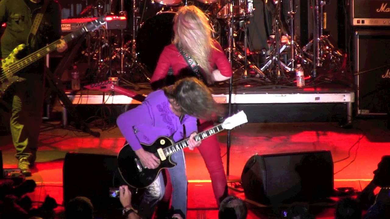 Lita ford back to the cave video #10