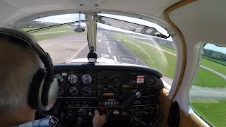 Go around, gusty crosswind approach in a PA28, Biggin Hill