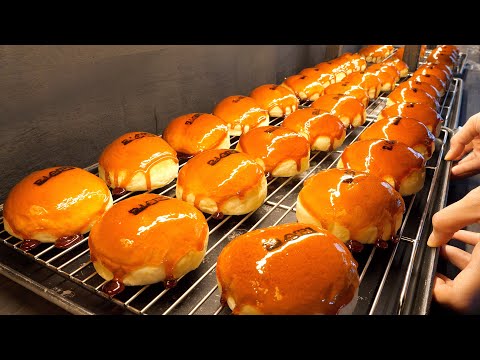 How to Make Amazing Crème Brulee Buns That Are Fun to CRUSH - Korean food