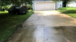 Driveway cleaning, house wash, sludge sucker action #call2clean #mold2money ￼