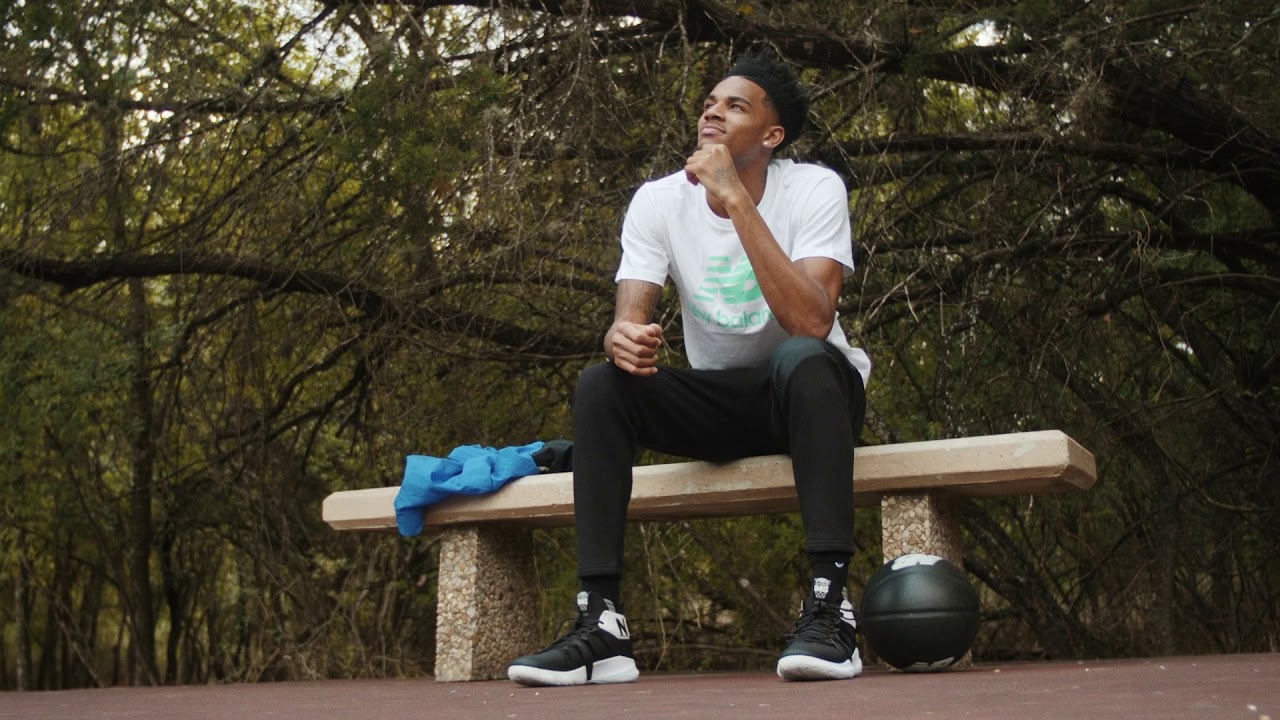 Spur Dejounte Murray's Fiesta-inspired New Balances sold out quick