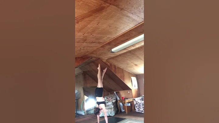 Handstand Slow