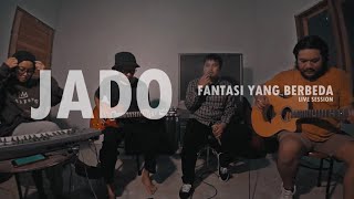 Fantasi Yang Berbeda live session